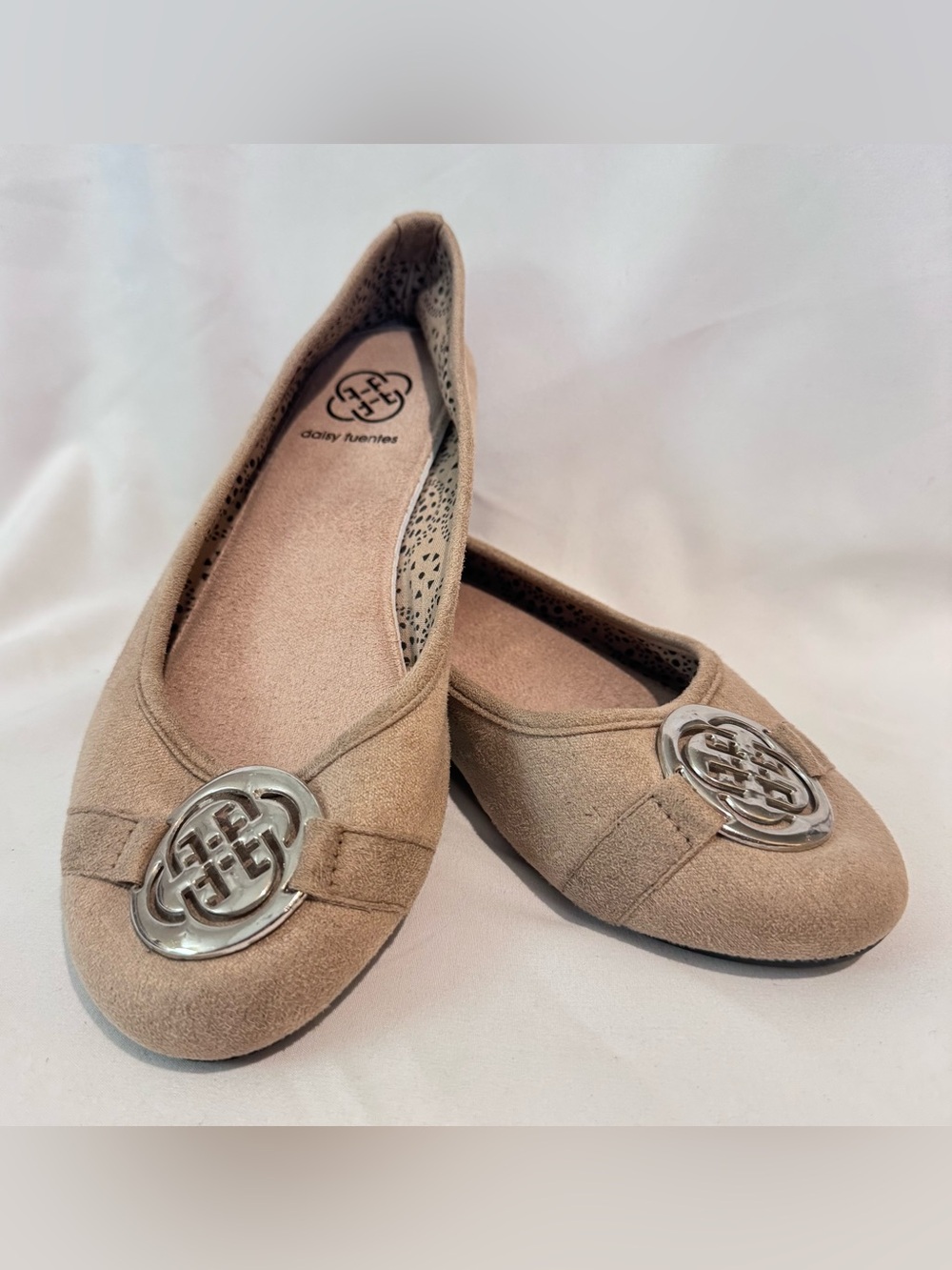 Daisy Fuentes Tan Ballet Suede Round-Toe Flats with Logo Medallion Office Wear